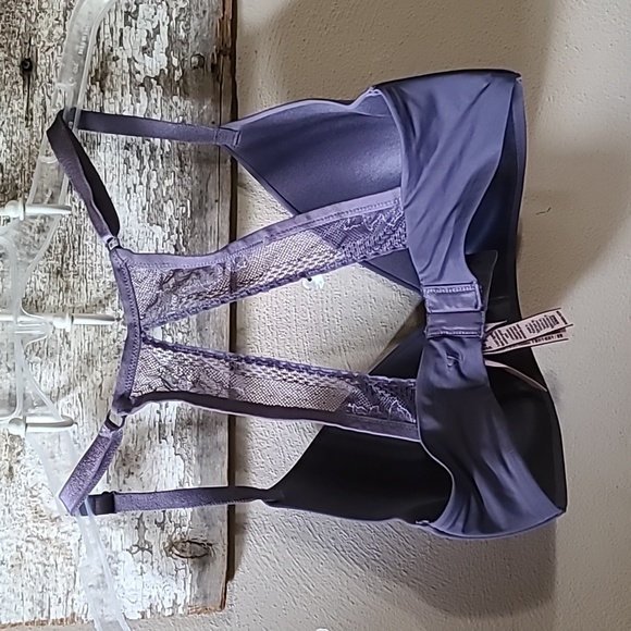 Victoria's Secret t shirt lightly lined wireless bra 34dd - Picture 2 of 3